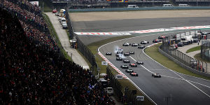 Foto zur News: Rennvorschau Schanghai: Kopiert Ferrari das Vettel-Wunder?