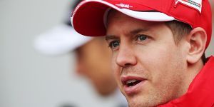 Foto zur News: Sebastian Vettel: Keine Einladung an Mercedes-Piloten