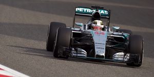 Foto zur News: Mercedes: Auf einer Runde die schnellsten, aber im