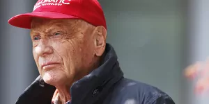 Foto zur News: Niki Lauda kritisiert Fernando Alonso: Schuld an