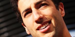 Foto zur News: Ricciardo: Man sollte in der Formel 1 ans Limit gehen können