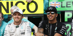 Foto zur News: Nico Rosberg: Hamilton &quot;doppelt schwierig&quot; zu überholen