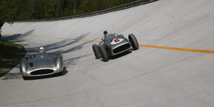 Foto zur News: Formel-1-Live-Ticker: Hamilton mit Stirling Moss in Monza