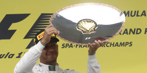 Foto zur News: 80. Podium: Lewis Hamilton stolz auf Senna-Marke