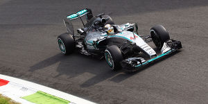 Foto zur News: Formel 1 Italien 2015: Lewis Hamilton in Monza vor
