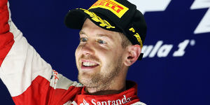 Foto zur News: Vettel wünscht dem Flitzer: &quot;Hoffentlich ist das Foto