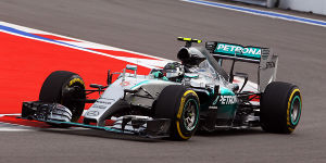 Foto zur News: Rosberg top, Hamilton patzt: Nerven oder