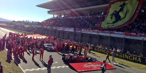Foto zur News: Formel-1-Live-Ticker: Große Ferrari-Party mit Vettel in