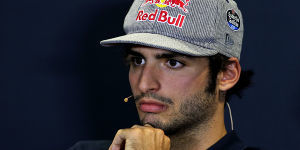 Foto zur News: Sainz fürchtet: Toro Rosso könnte den Anschluss verlieren