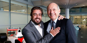 Foto zur News: McLaren tönt: Glänzender Abschluss von Alonsos Karriere