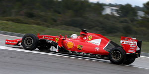 Foto zur News: Nützlich und spaßig: Sebastian Vettels erste Ausfahrt 2016