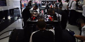 Foto zur News: Formel-1-Live-Ticker: Honda-Hörprobe! McLaren feuert an