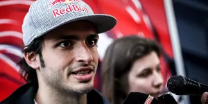 Foto zur News: Magerwahn in der Formel 1: Sainz klagt an, Ricciardo genießt