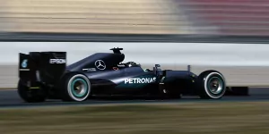 Foto zur News: Formel-1-Live-Ticker: Rosberg beeindruckt mit wenig Sprit