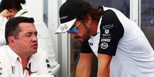 Foto zur News: McLaren: Alonso wäre &quot;blöd&quot;, wenn er Vertrag nicht