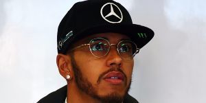 Foto zur News: Lewis Hamilton: Ein Nickerchen im Qualifying hält frisch