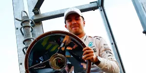 Foto zur News: Medienberichte: Rosberg fährt um neuen Mercedes-Vertrag