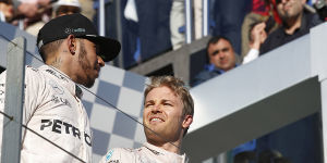 Foto zur News: Lewis Hamilton muss &quot;härter arbeiten als je zuvor&quot;