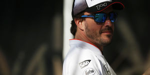 Foto zur News: Formel-1-Live-Ticker: Alonso trainiert im Dunkeln für China