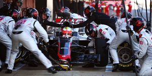Foto zur News: Spannung durch  Reifenregelement: Pirelli zeigt sich