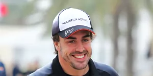 Foto zur News: FIA-PK: Fernando Alonso hat Lacher auf seiner Seite