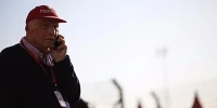 Foto zur News: Niki Lauda: &quot;Bitte twittert nicht, wenn ihr aufs Klo geht&quot;