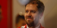 Foto zur News: &quot;Hin- und hergerissen&quot;: Papa Vettel wäre auch &quot;gern zu Hause&quot;