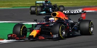 Foto zur News: Lewis Hamilton pessimistisch: &quot;Werden sie auf der Strecke nicht überholen&quot;