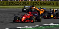 Foto zur News: Charles Leclerc jubelt: Sprintqualifying erinnert an Ära des Nachtankens