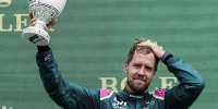 Foto zur News: Sebastian Vettel verliert P2 in Ungarn: Disqualifiziert!