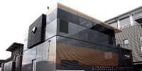 Foto zur News: Vier statt sechs LKWs: McLaren präsentiert neues Engineering Centre