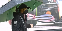 Foto zur News: Hamilton kritisiert Formel-1-Rennleitung: &quot;Geld regiert die Welt!&quot;