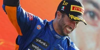 Foto zur News: Daniel Ricciardo: Verstappen hätte schon ein &#039;Ave Maria&#039; beten müssen!