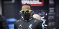 Foto zur News: Lewis Hamilton auch von P11 im Grid zuversichtlich, Toto Wolff weniger