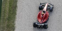 Foto zur News: Nach Abflug in Melbourne: Ferrari wechselt Motor am Auto von Sainz