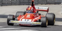 Foto zur News: Historischer Monaco-GP: Charles Leclerc crasht Ferrari von Niki Lauda!