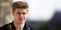 Foto zur News: Red-Bull-Junior Jüri Vips darf in Barcelona statt Perez trainieren