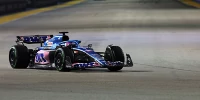 Foto zur News: Nach Alpine-Doppelausfall in Singapur: Gridstrafe für Alonso?