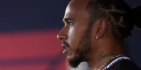 Foto zur News: "Gerüchte ohne Fakten": Hamilton kritisiert Kommentare von Button & Hill