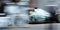 Foto zur News: Rosberg lacht: "Werde nach Kilometern bezahlt"
