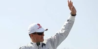 Foto zur News: Fallschirmspringen über Dubai: Schumacher trifft auf Haye