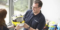 Foto zur News: Hochwasserhilfe: Formel-1-Stars spenden ihre Helme