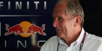 Foto zur News: Marko: &quot;Mercedes profitiert eine Spur mehr&quot;