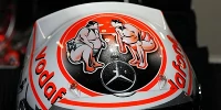 Foto zur News: Buttons Helm erstrahlt im Sumo-Design
