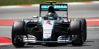 Foto zur News: Formel-1-Test in Barcelona: Mercedes zum Mittag souverän