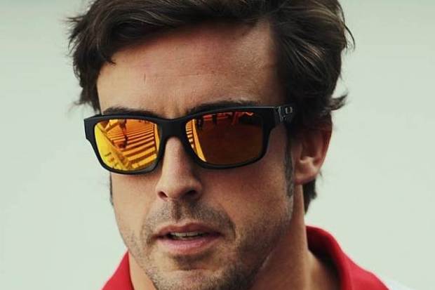 Foto zur News: Alonso: "Perfekter Sonntag"