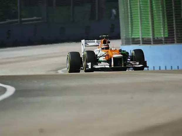 Foto zur News: Freitag in Singapur: Vettel zweimal Schnellster