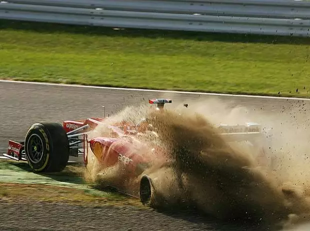 Foto zur News: WM völlig offen: Vettel dominiert in Japan