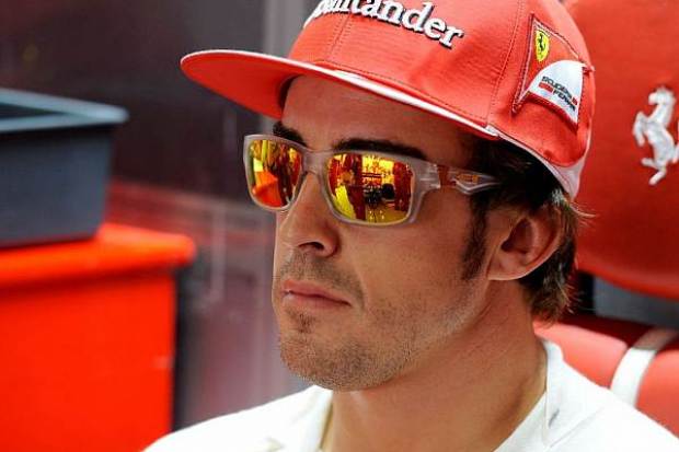 Foto zur News: Alonso & Vettel: Der Zweikampf spitzt sich zu