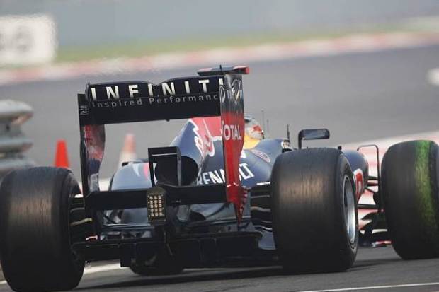 Foto zur News: Pole im Titelkampf: Vettel Erster, Alonso Fünfter